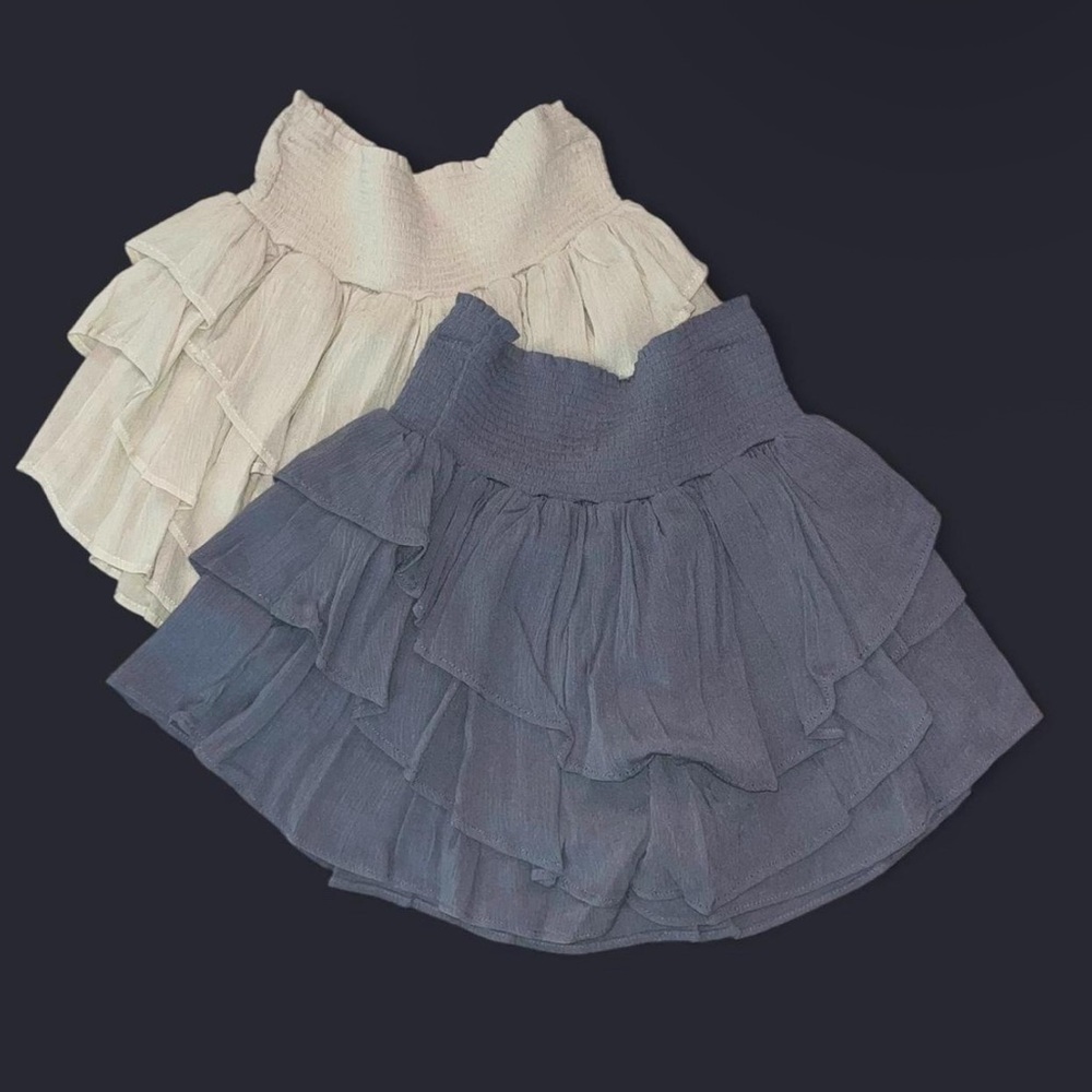 Elegant Cream and Gray Ruffled Skirt Set